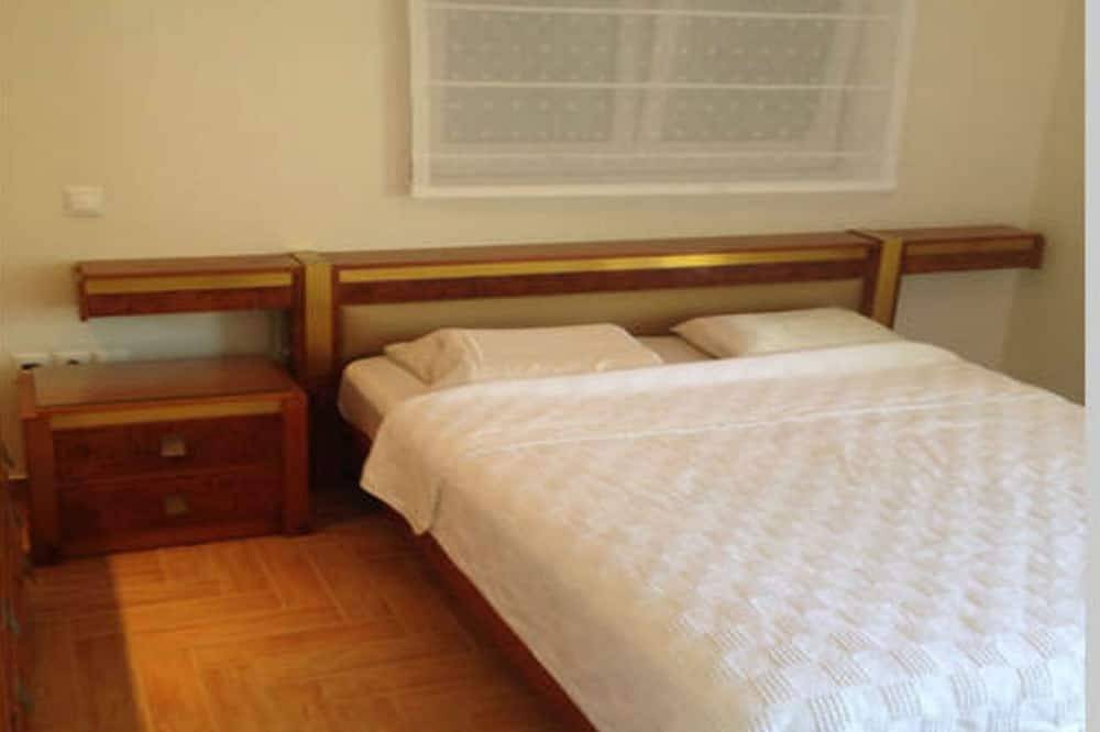 Villa Elsa 300m. vom Strand entfernt in Porto Rafti, Markopoulo-Mesogaia