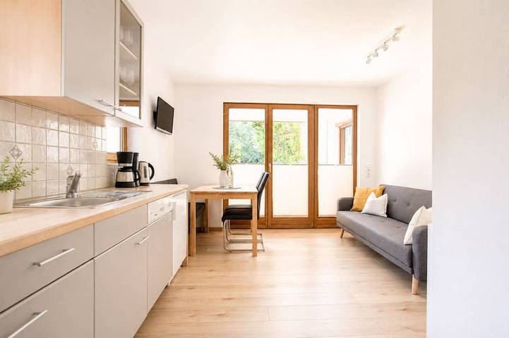 Ferienwohnung für 4 Personen, mit Balkon und Garten - 1