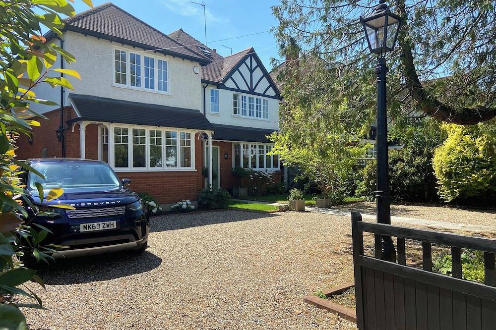 Cottage for 2 People in Claygate, Surrey