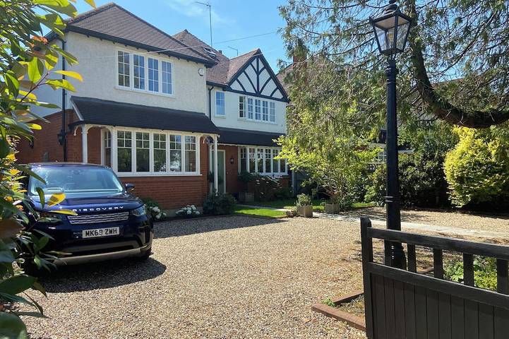 Log cabin for 2 people in Surrey