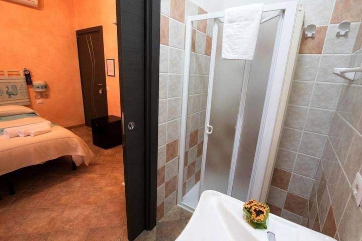 Chambre d’hôte pour 2 personnes, avec Vue à Sòrgono - 4