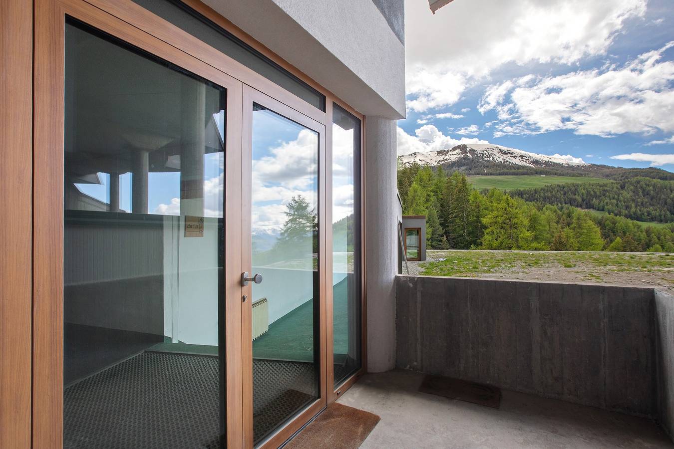 Appartamento intero, Appartamento 'Larice' con vista sulle montagne, terrazza privata e giardino in comune in Pila (Aosta), Comune di Gressan