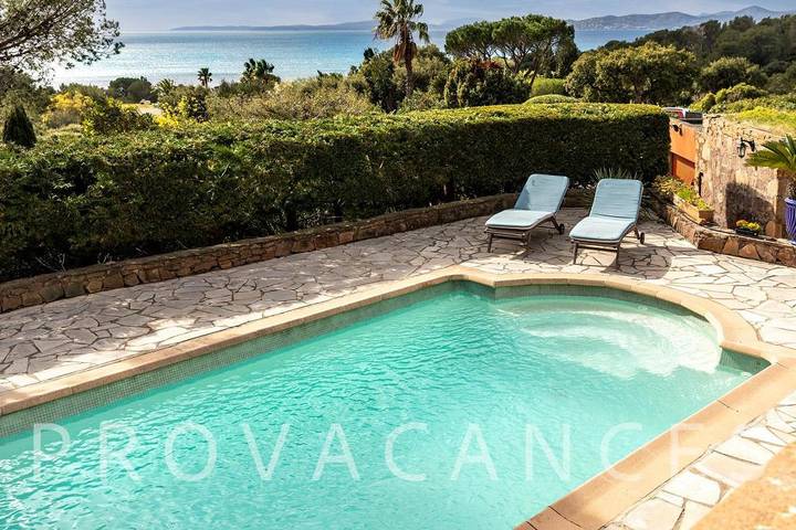 Villa pour 6 personnes, avec piscine et jardin dans Massif de l'Esterel