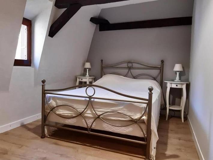 Location de vacances pour 5 personnes, avec vue et jardin, animaux acceptés à Altillac - 4