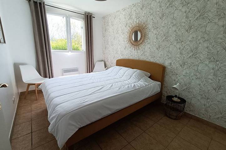 Entire apartment, Modern T2 apartment with terrace, parking and internet - Cambo-les-Bains in Cambo-les-Bains, Bayonne region