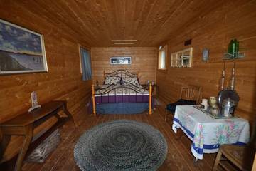 Log Cabin for 2 Guests in Eastport, Maine, Picture 1