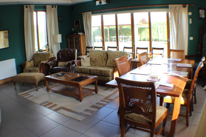 Gîte pour 6 personnes, avec jacuzzi et piscine, adapté aux familles à Nantillé - 2