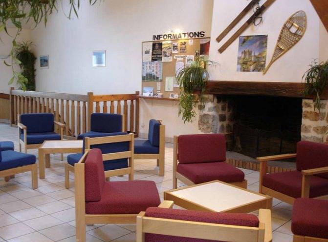 Gîte pour 95 personnes, avec jardin dans Parc Fenestre - 2