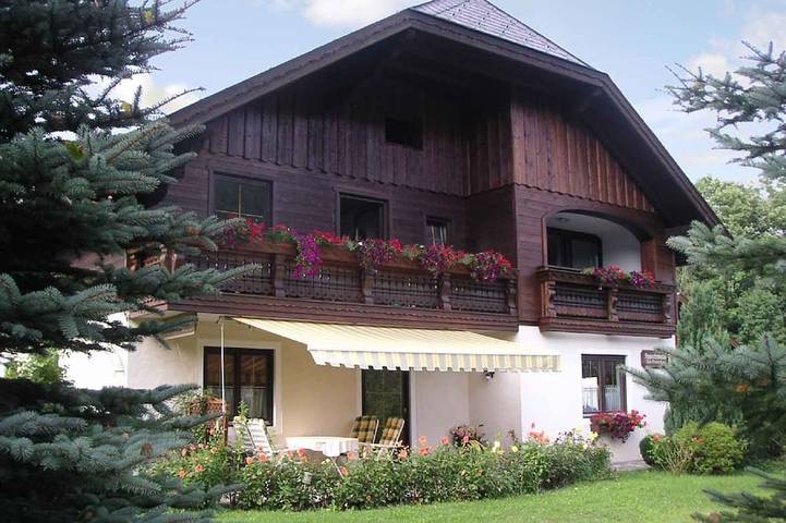Ferienwohnung für 4 Personen, mit Balkon/Terrasse und Garten am Wolfgangsee