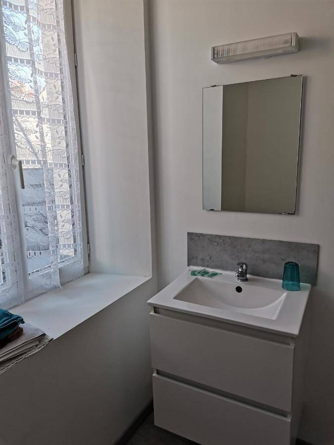 Appartement entier, One-Bedroom Apartment in Pithiviers, Région de Pithiviers