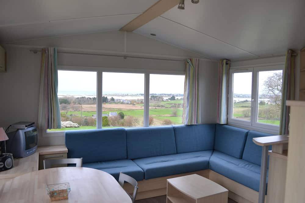 Les terrasses de la baie : ' Entre Terre et Mer ' in Plounévez-Lochrist, Côte des Légendes
