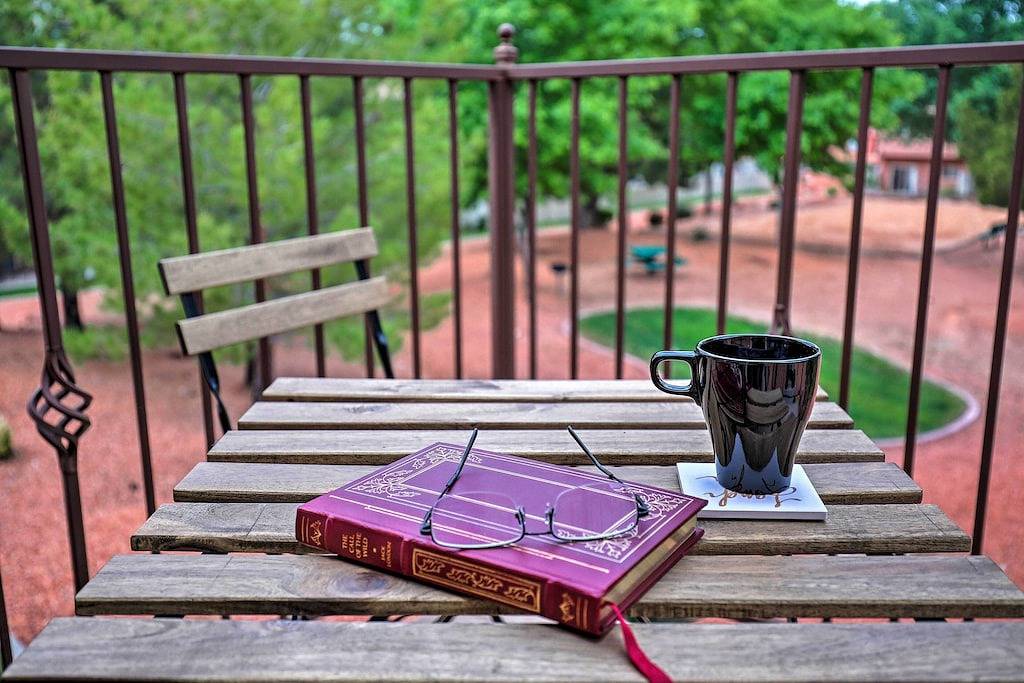 Ganze Wohnung, Neu! Kanab Condo w / Pool & Patio, 30 Meilen von Zion Np! in Kanab, Grand Staircase Escalante National Monument