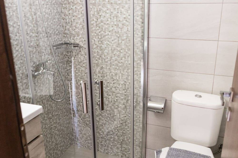 Entire apartment, Newly renovated apartment only 5 minutes away from beach in Chania region