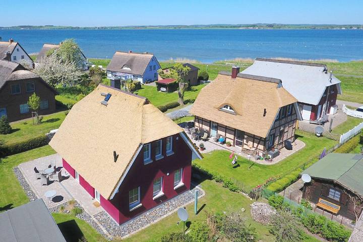 Ferienhaus für 4 Personen, mit Terrasse und Garten