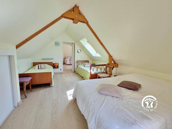 Location de vacances pour 6 personnes, avec terrasse et jardin dans Alexain - 2