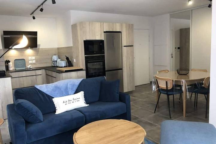 Gîte pour 4 personnes, avec balcon dans Esplanade du Lac ( Aix-les-Bains)