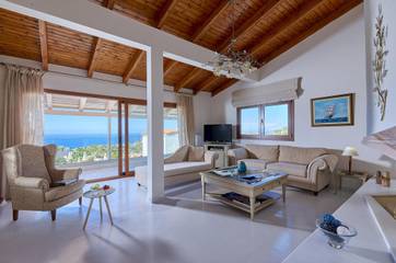 Cottage pour 8 personnes, avec jardin et piscine dans Agia Pelagia
