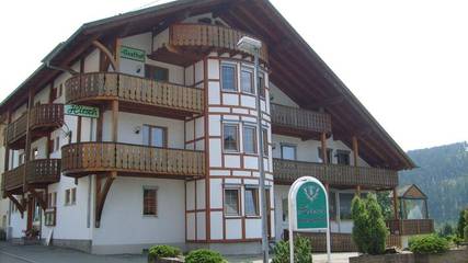 Gîte pour 4 personnes, avec jardin ainsi que jacuzzi et sauna à Bad Wildbad