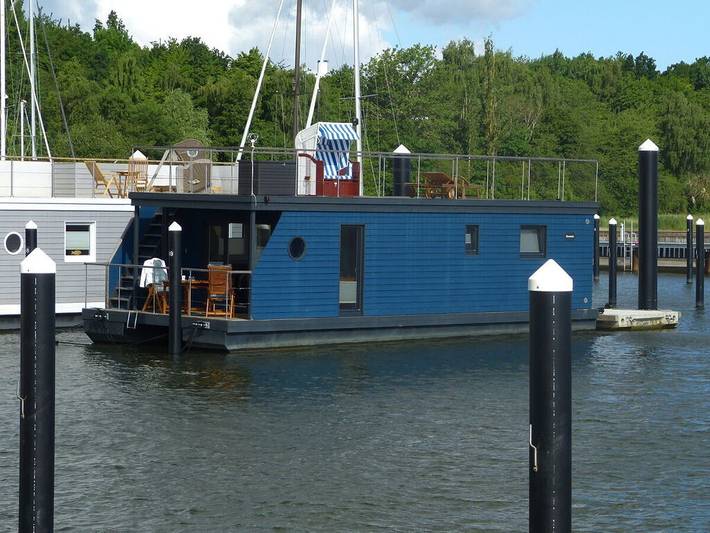 Hausboot für 4 Personen, mit Garten in Mecklenburg-Vorpommern - 2