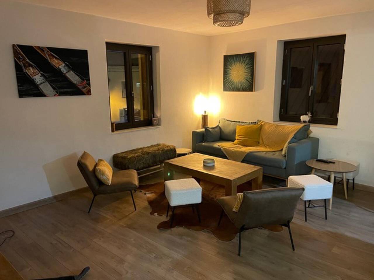 Appartement entier, Appartement "Chez Nous Piste Noire" avec vue sur les montagnes, balcon et Wi-Fi in Briançon, Serre Chevalier