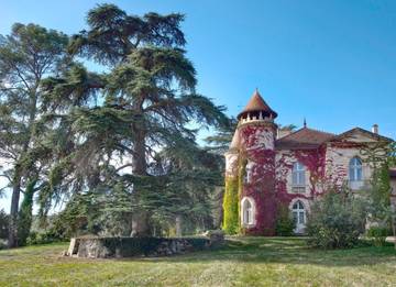 Maison de campagne pour 15 personnes, avec vue et jardin, animaux acceptés à Vic-Fezensac