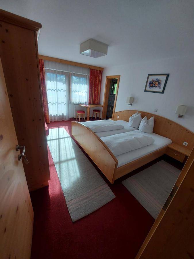 Haus Theresia in Alpbach, Kaisergebirge