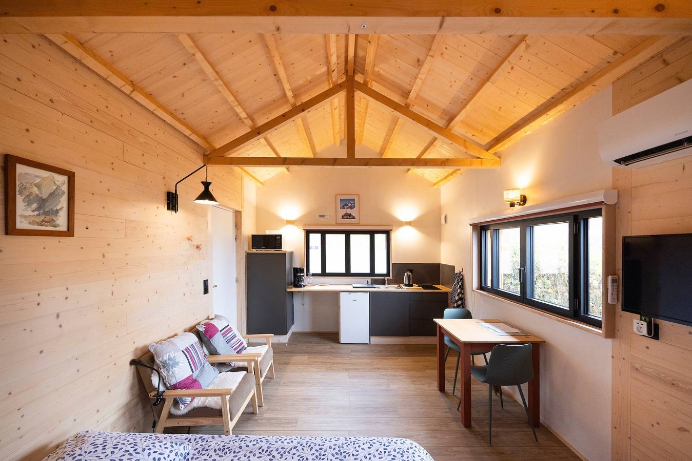 Appartement entier, Appartement 'Cabane' avec Wi-Fi et climatisation in Marcellaz-Albanais, Région d'Annecy