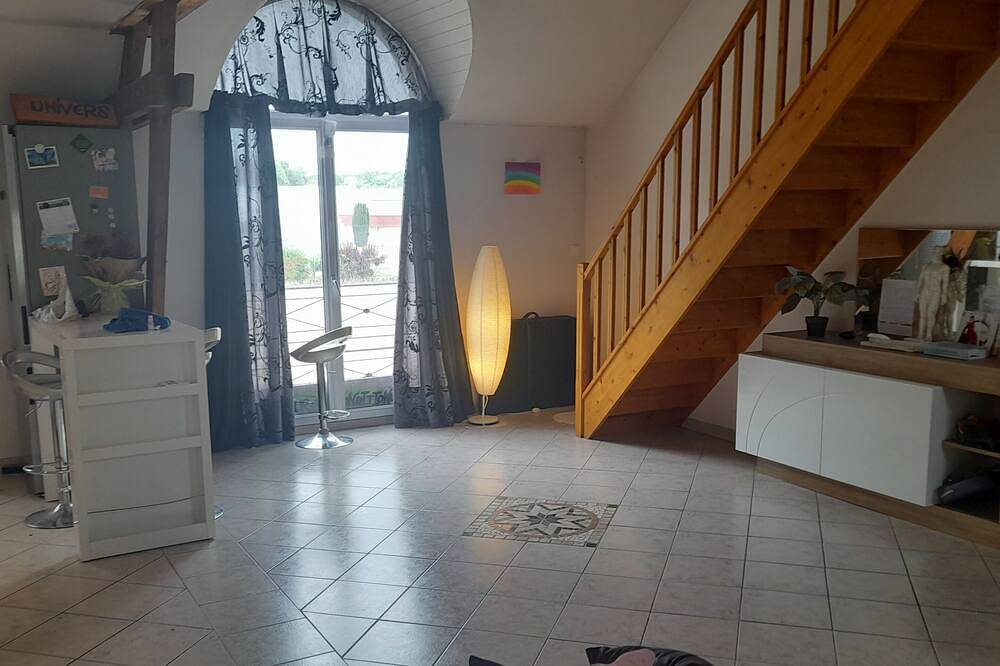 Chambre dans maison spacieuse in Auxerre, Région d'Auxerre