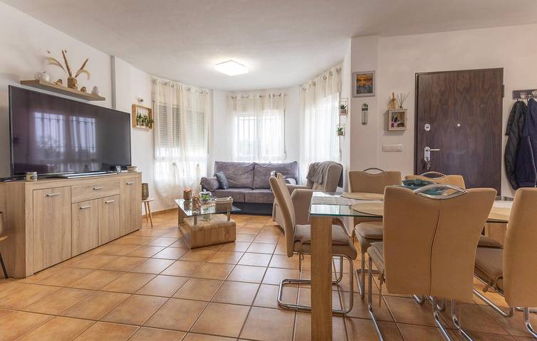 Apartamento con terraza junto a la piscina a 500 m de la playa in Cartagena, Costa Cálida