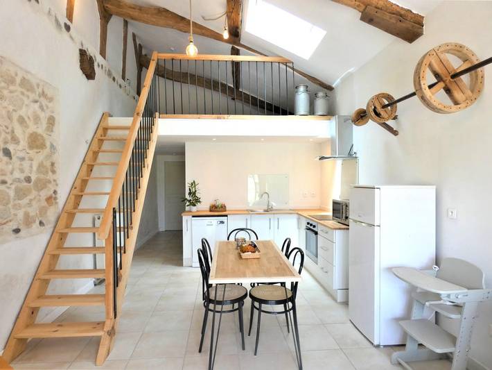 Gîte pour 4 personnes, avec Terrasse ainsi que Jardin et Vue à Saint-Lon-les-Mines