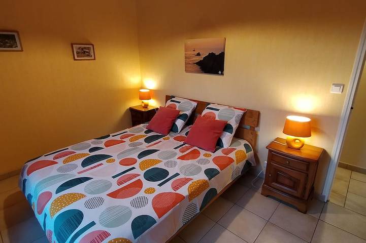 Gîte pour 4 personnes, avec jardin à Goulien - 2