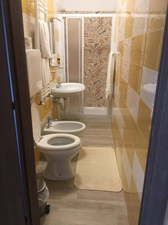 Hôtel pour 3 personnes, avec jardin ainsi que vue et terrasse, animaux acceptés à Garessio - 2