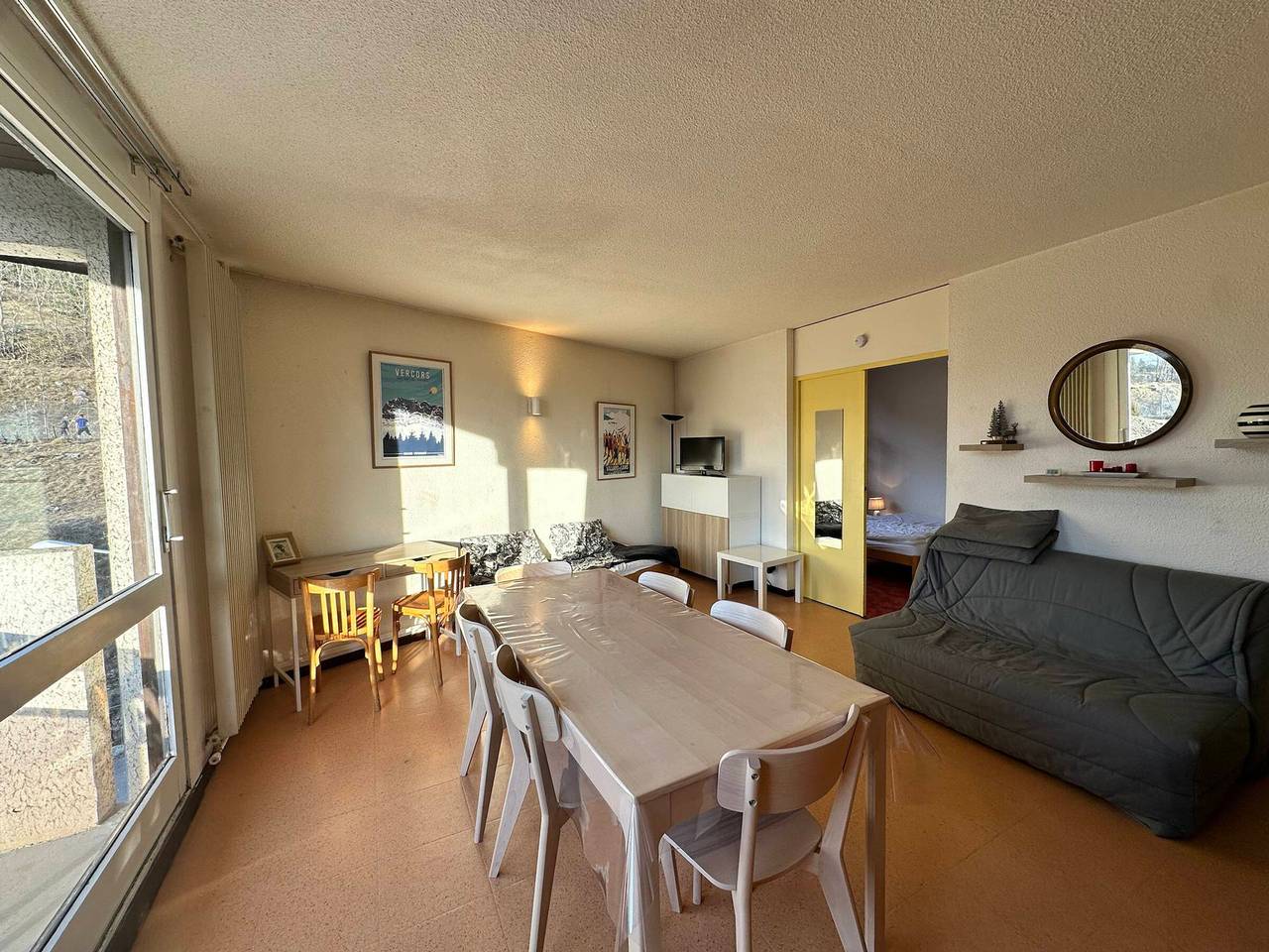 Appartement entier, Appartement 43m², Balcon, Parking, Non-fumeur, Proche commodités in Villard-de-Lans, Parc naturel régional du Vercors