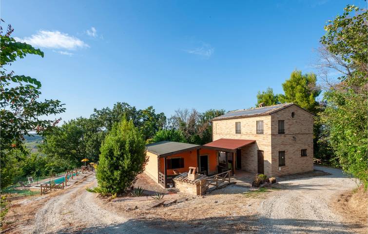 Casa vacanza per 9 persone a Morrovalle