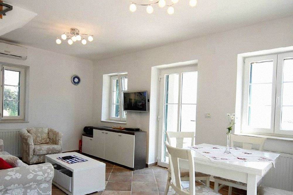 Beachfront Retreat Near Stari Grad in Stari Grad, Hvar