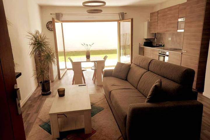 Gîte pour 2 personnes, avec jardin, animaux acceptés à Courdimanche