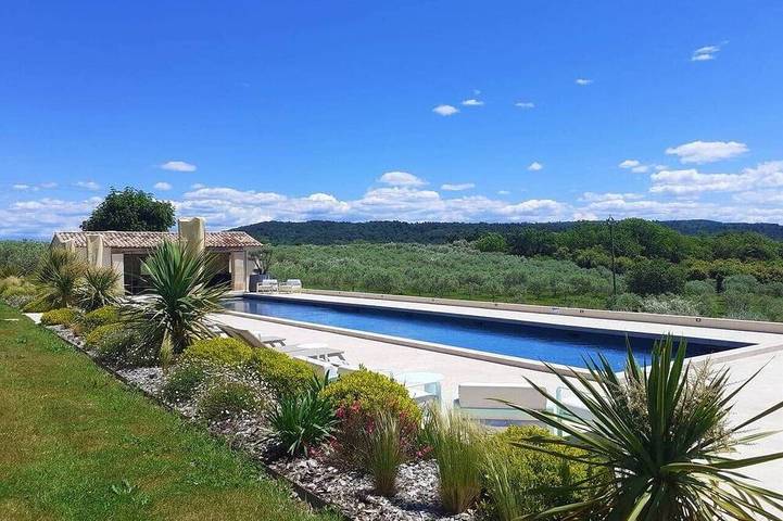 Chambre d’hôte pour 28 personnes, avec piscine - 1