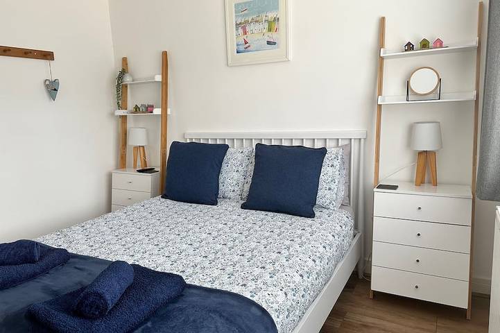 Blue Boat Cottage, Sutton on Sea - beautiful, dog friendly, cosy cottage in Sutton on Sea, Lincolnshire