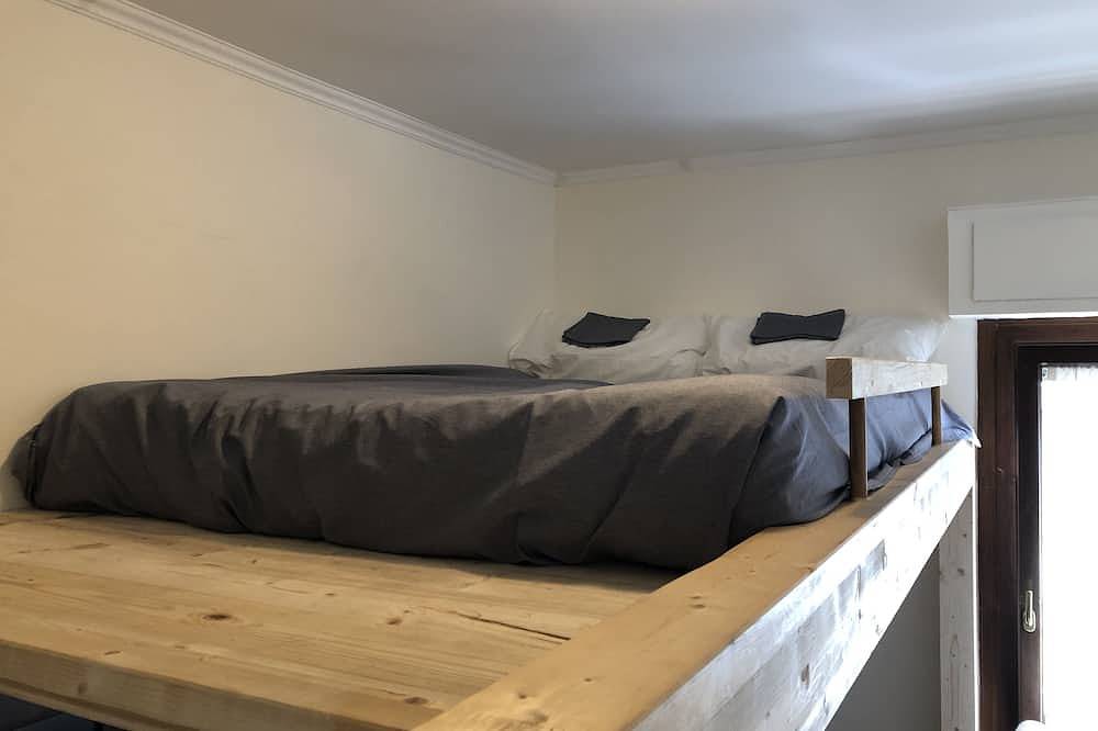 Ganze Wohnung, Rome w/ Seaview-Newly Remodeled, Spacious, Comfortable, Clean, Wifi, Freeparking in Torvaianica, Rom Provinz