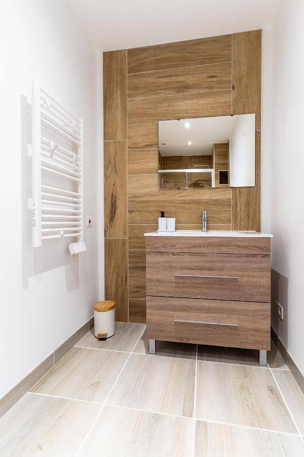 Double Room with Private Bathroom in Saint-Clair-sur-l'Elle, Région de Saint-Lô