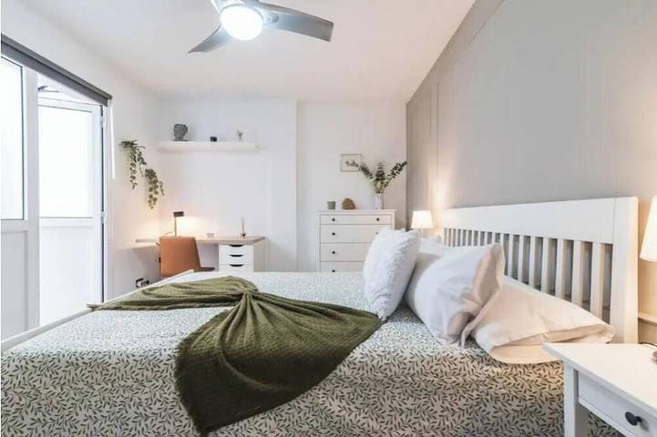 Apartamento entero, Bakea Home Gran Canaria. A 10mins de la playa y del aeropuerto. in Ingenio, Gran Canaria Este