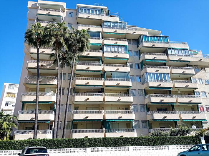 Ferienwohnung für 6 Personen, mit Terrasse und Garten sowie Pool in Gandia - 3
