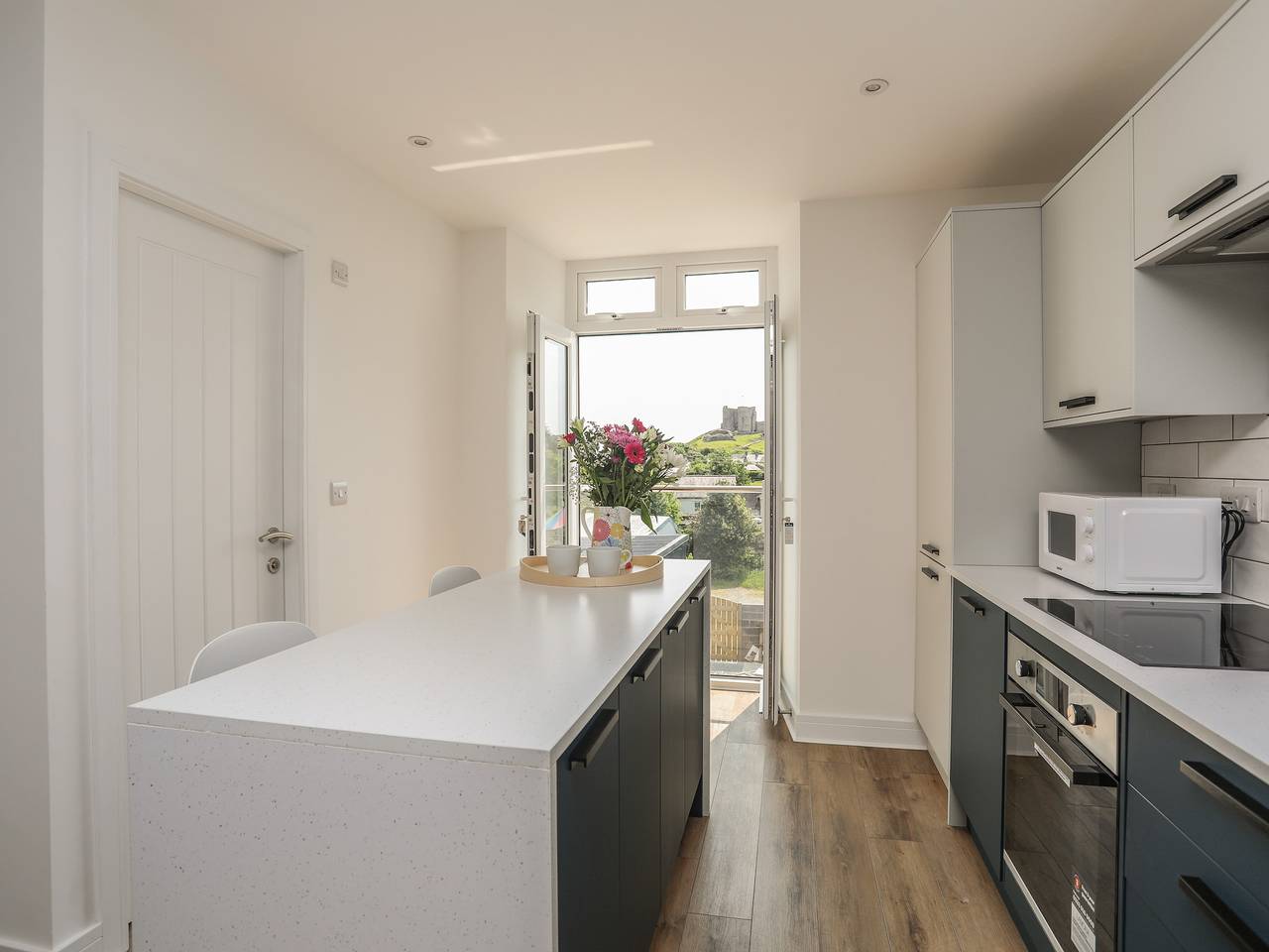 Entire apartment, Swn Y Mor / Sound of the Sea in Criccieth, Gwynedd