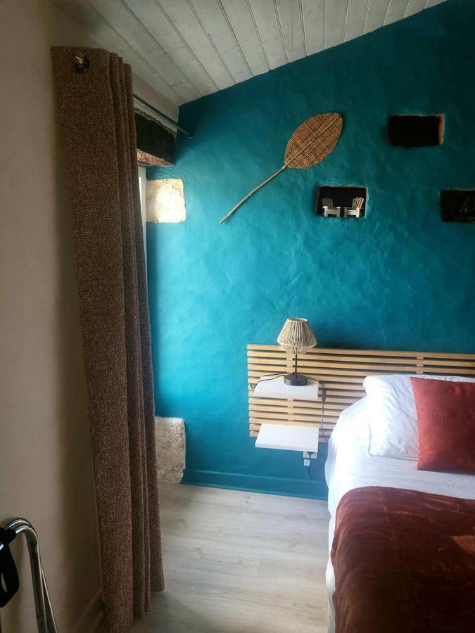 Location de vacances pour 2 personnes, avec Terrasse ainsi que Jardin et Vue à Arces - 2
