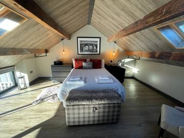 Holiday Home for 2 People in Midlands, Peak District, Photo 1