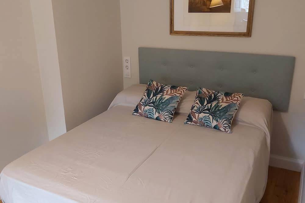 Entire apartment, Casona del Sol El Retorno Ii in Lastres, Colunga