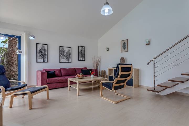 Villa Maliva con Wi-Fi, Jardín, Balcón, Terraza y Piscina; Aparcamiento disponible in Lajares, La Oliva