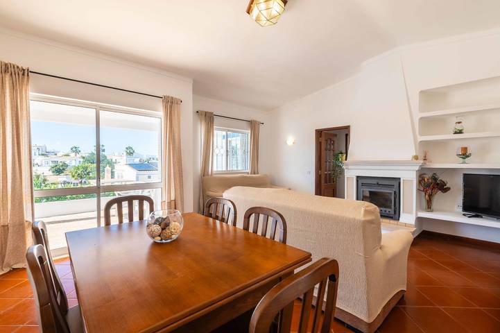 Villa 'Eulália' com Piscina Privada, Wi-Fi e Ar Condicionado in Guia, Distrito de Faro