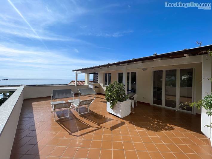 Apartamento vacacional entero, Apartamento de vacaciones para 4 personas con terraza in Spiaggia di Cavoli (Campo nell'Elba), Campo nell'Elba