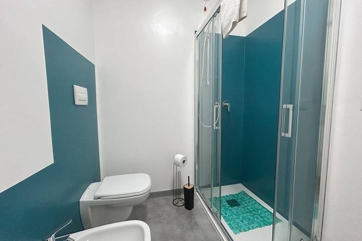Appartamento intero, Elegante appartamento per 5 ospiti con A/C, Wifi e Tv in Costa Tirrenica Calabria